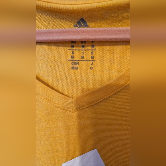 ADIDAS TEE - SIZE SMALL - Picture 3 of 3